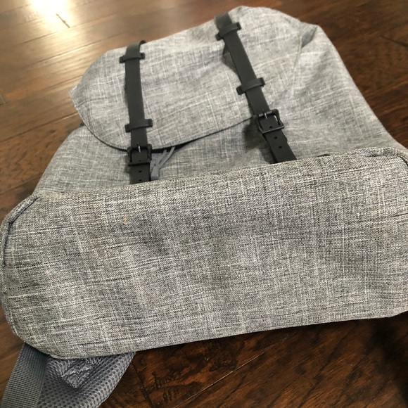 Herschel Supply Company Retreat Backpack Gray main image 5